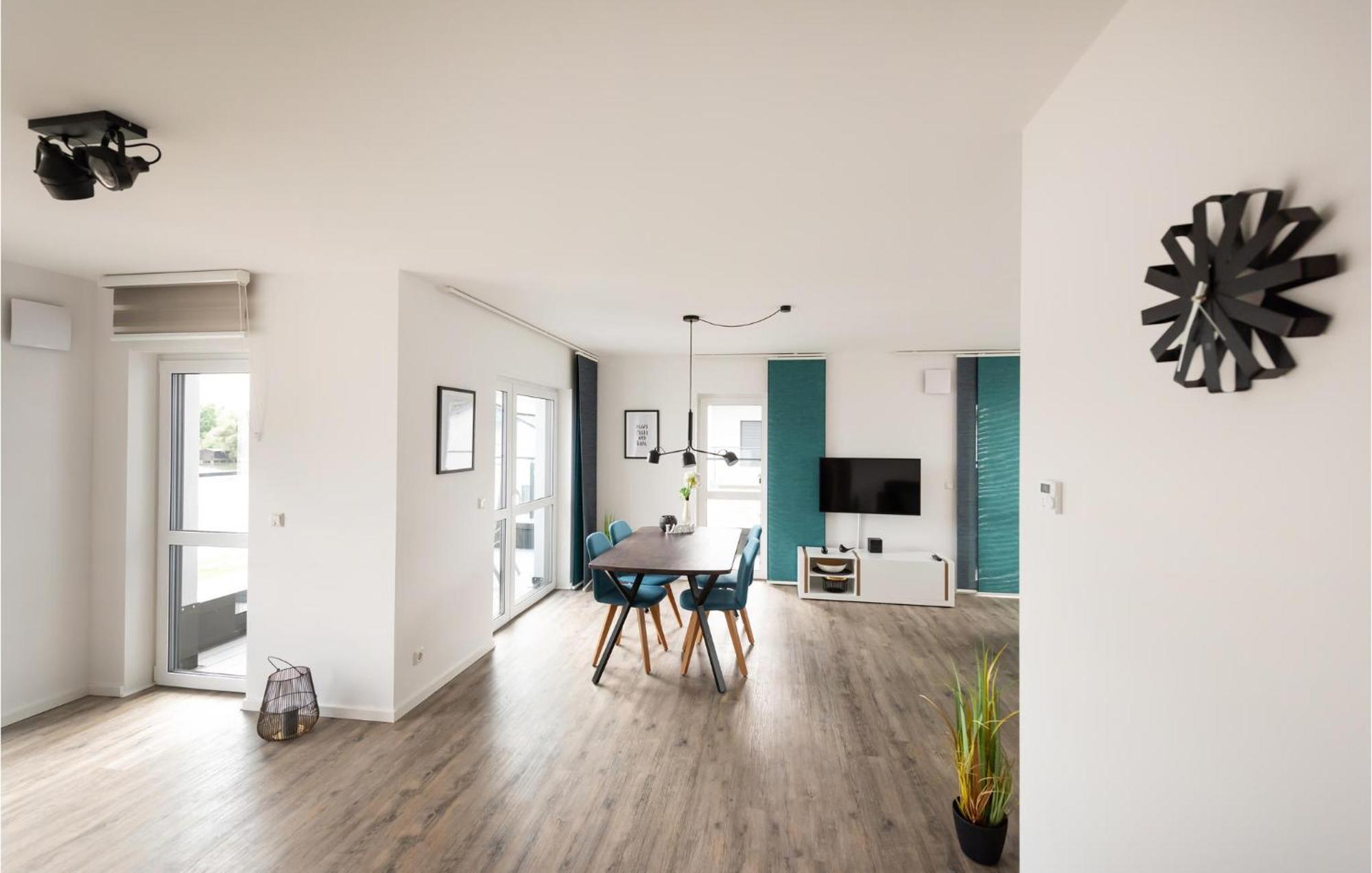 Amazing Apartment In Rechlin With Kitchen Ngoại thất bức ảnh